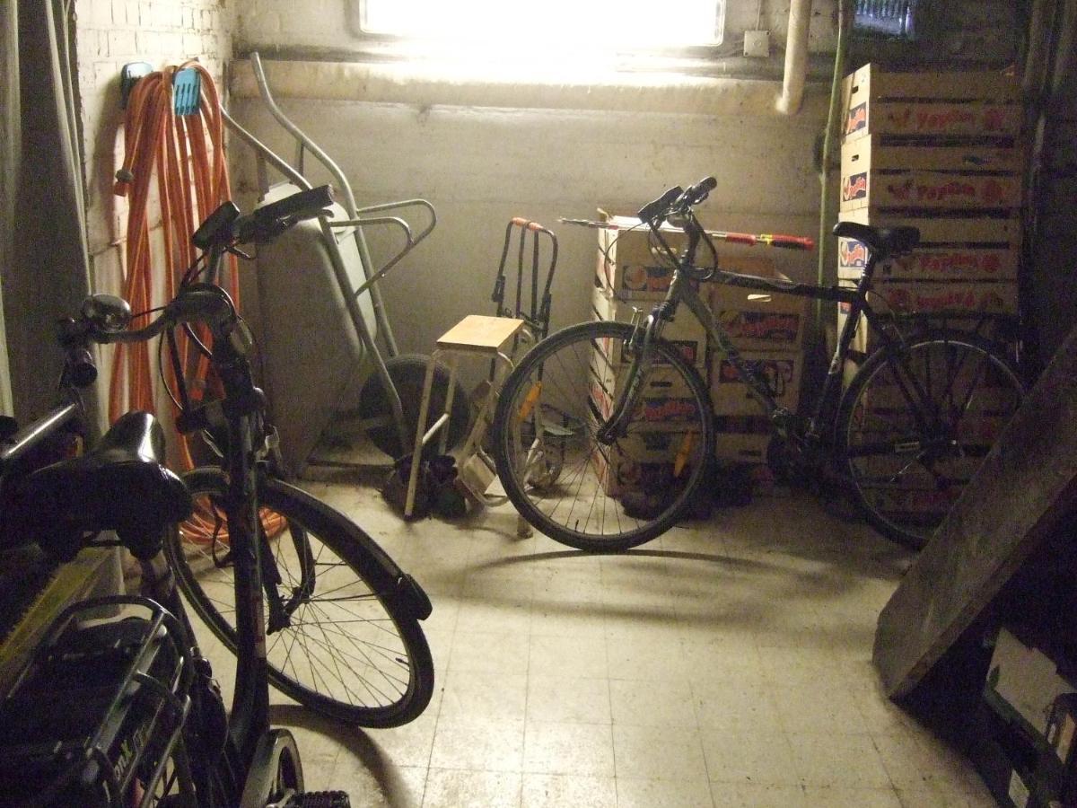 Guestrooms Bij Het Station Van Drongen ヘント エクステリア 写真