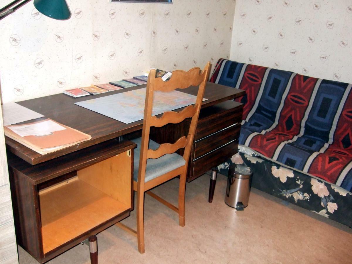 Guestrooms Bij Het Station Van Drongen ヘント エクステリア 写真